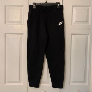Kid’s Nike Joggers Size XL